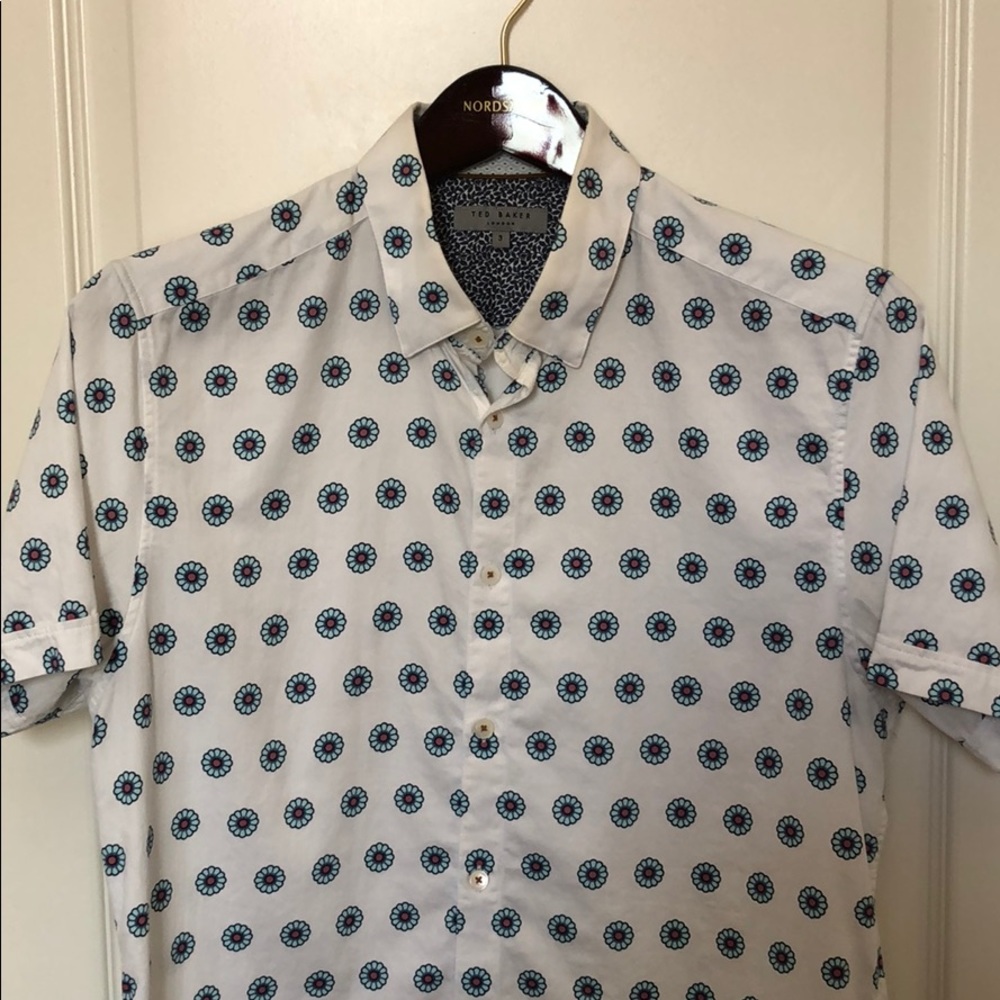 TED BAKER floral short sleeve shirt size 3 small